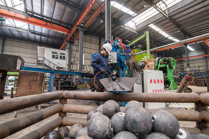绥芬河网架配件-螺栓球加工车间